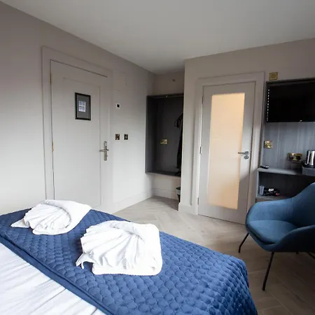 The Abbeygate Townhouse-2