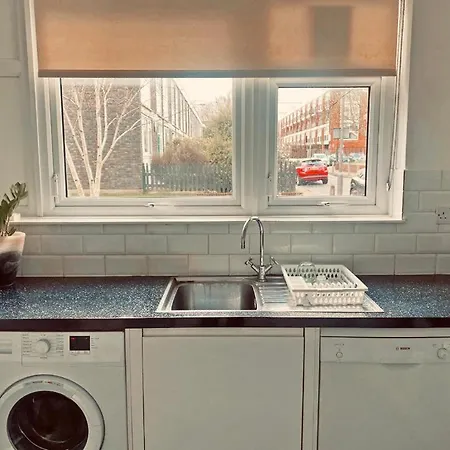 Albert Bridge Spacious Double Room-2