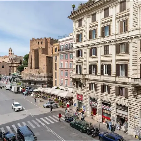 Fori Imperiali Luxe Mansion-2