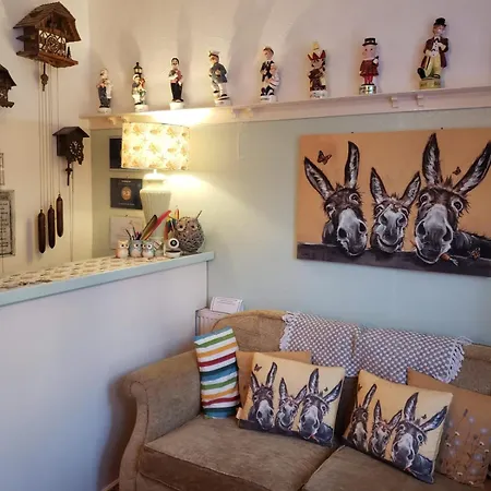 Schofield Guest House-3