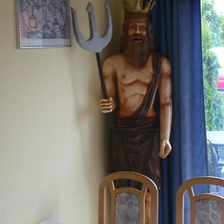 Hotel Pension Neptun-3