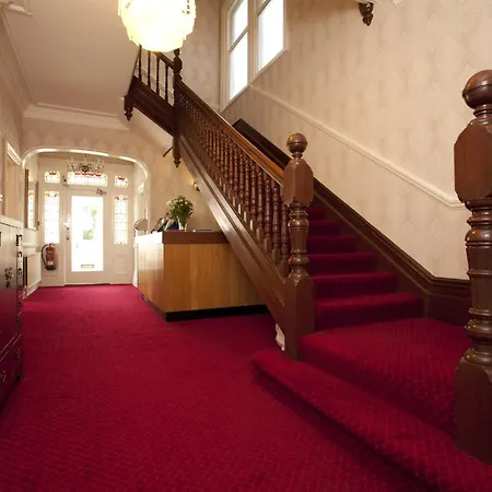 Denewood Hotel-3