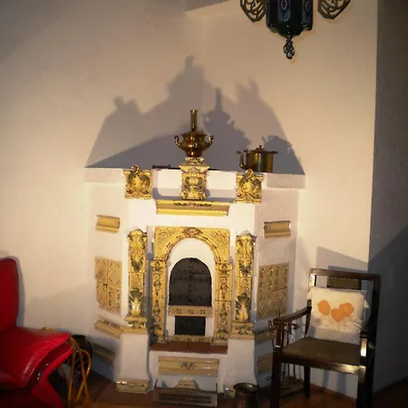Casa Rozelor-3