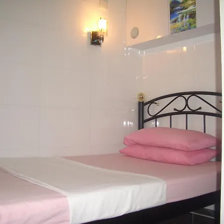 Maple Leaf Guest House-3