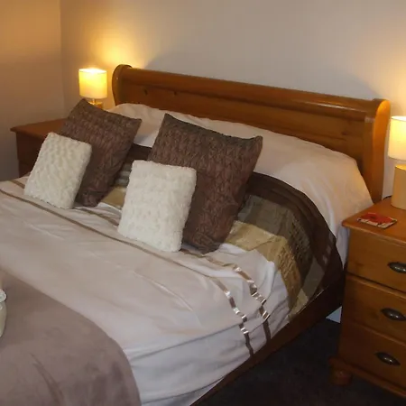 Chiverton House Guest Accommodation-2