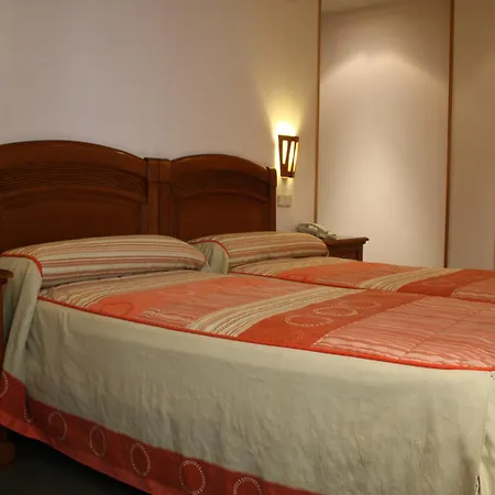 Hostal La Nava-3