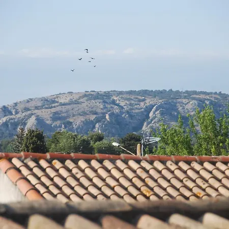 Les Volets Bleus Provence-2