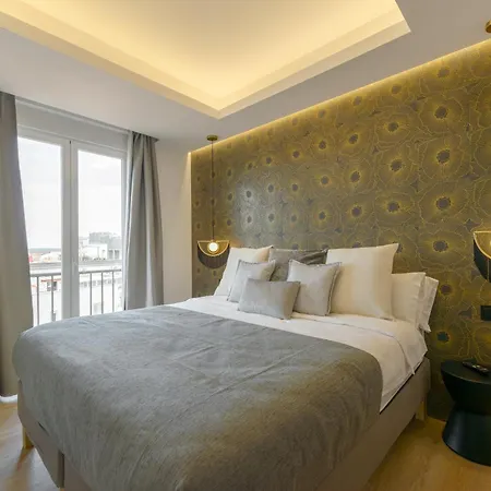 Gran Via Capitals, By Monaro-3