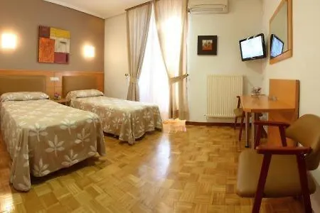 Hostal Arotza-2