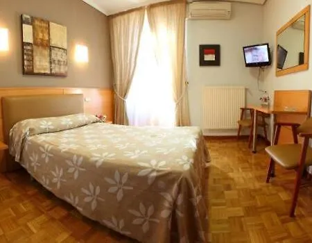 Hostal Arotza-3
