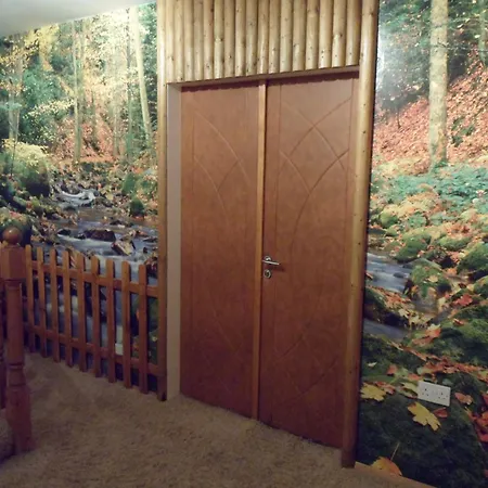 Stansted Airport Lodge-2
