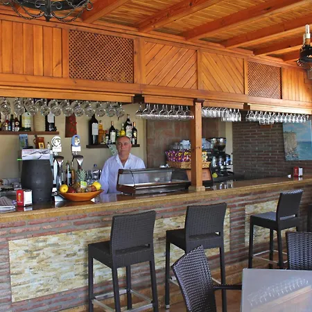 Hostal Cafeteria El Mero-2