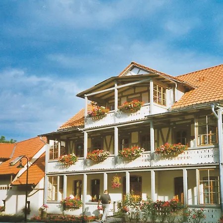 Hotel Pension Am Kurzentrum-3