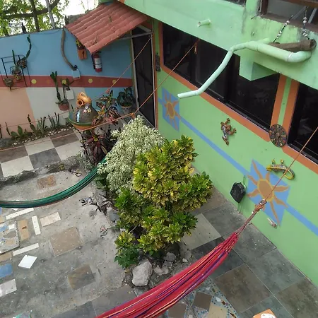Buenos Dias Guest House-3