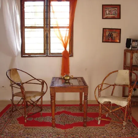 Vanilla House-2