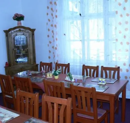 Restaurace A Pension Prvni Mlyn Chomutov-2