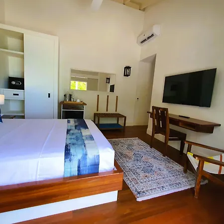 The Fulhadhoo Beach Cottage-2