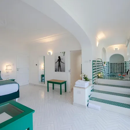 Villa Francesco Luxury Suites-3