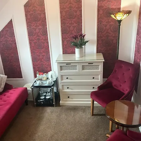 Norman Guest House With Free Parking-2