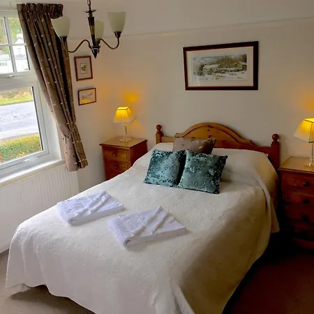 Meadowcroft Guest House-2