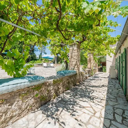 Domaine Des Encourdoules-2
