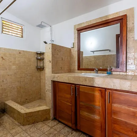 María Juana, Hostal Las terrenas-3