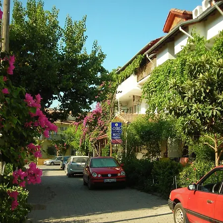 Rose Pension-2