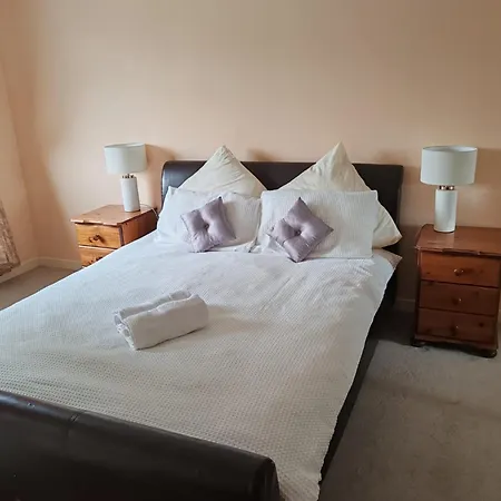 Wallace View - Holiday Home-3