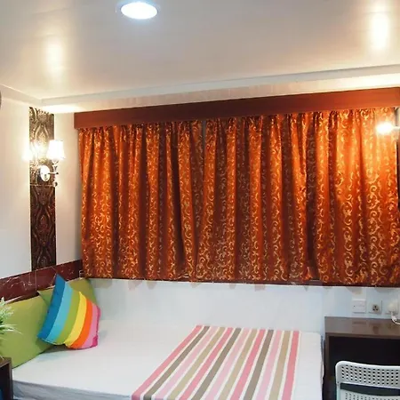 Rhine Guest House-2