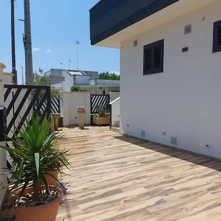 Helianthus Rooms-3