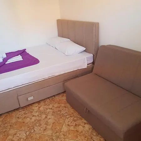 Apartments Drobni Pijesak-3