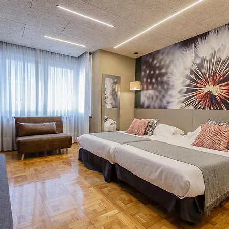 Hostal Rodas Pamplona-2