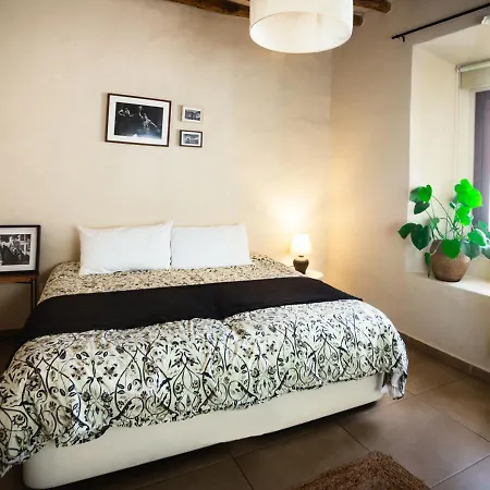 Casa De Los Cuadros-2
