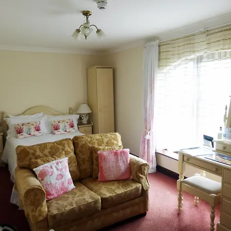 The Firs Guesthouse-3