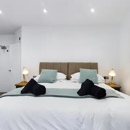 Driftwood Boutique Guest House-2