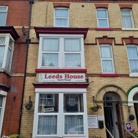 Leeds House Guest House-3