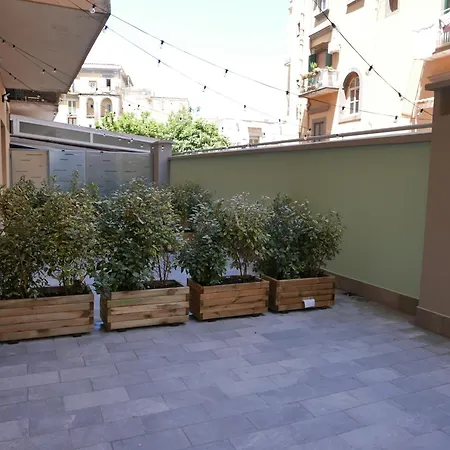 Re Lazzarone Suite-2