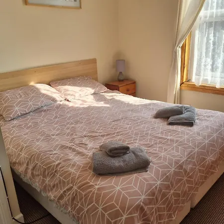Leeds House Guest House-2
