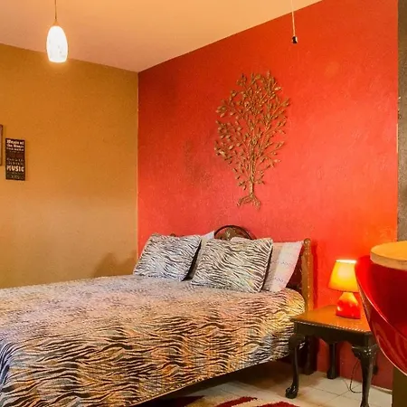 One32 Guest House-3