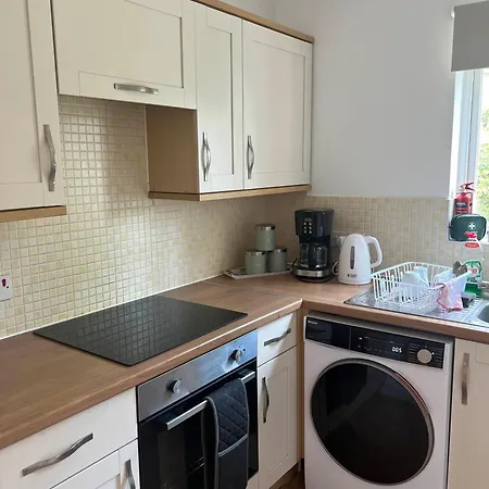 Luxury Rooms And An En-Suite Room With Free Wi-Fi Clarendon Way-2