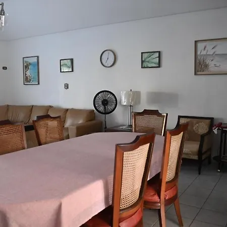 Cindy'S Villa-2
