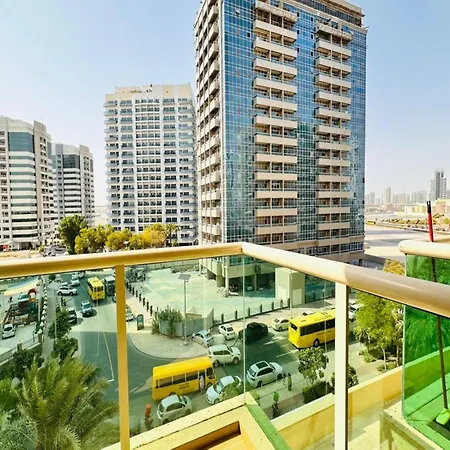 Oyo 1233 Home Elite 1 Residence Sports City, Dubai-2