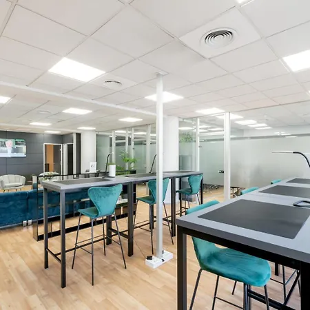 Coliving Gran Via Carlos III-3
