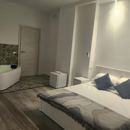 Orange Boutique Rooms-2