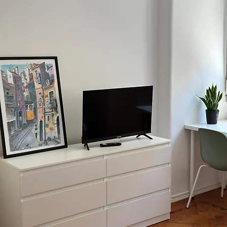 Campo De Ourique Rooms-3