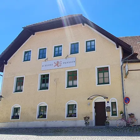 Schlosspension Ering-2