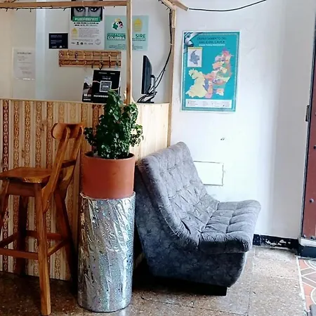 Casa Amarilla Hostel - Cali-3