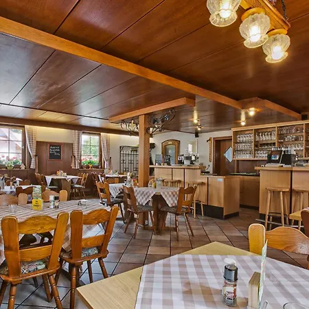 Landgasthaus Kreuz beim Tom-3