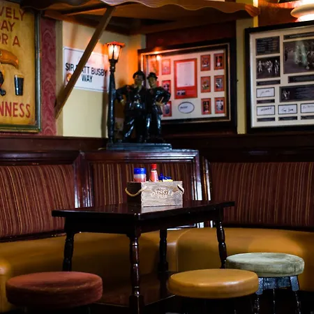 The Dingle Pub Rooms-2