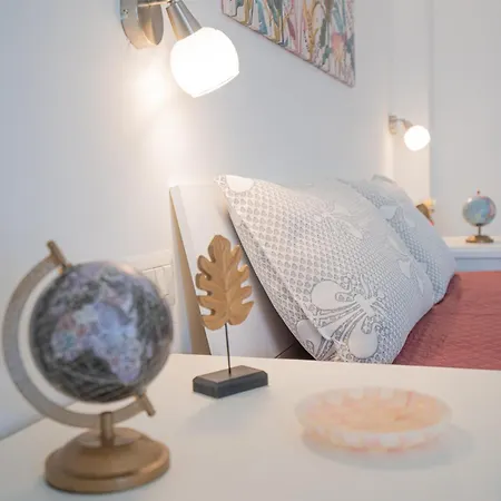 Ambra Holiday Rooms - Rooms & Beach-3